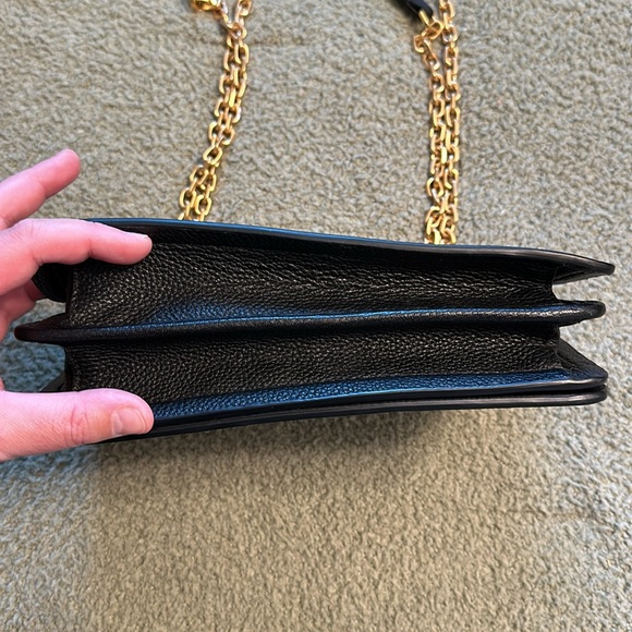 Tory Burch Carson Convertible Shoulder/Crossbody Bag - Picture 9 of 16